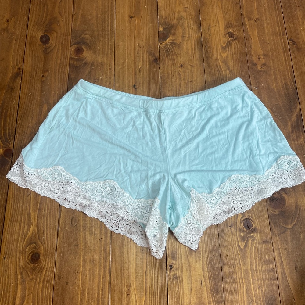 Soma size XS light blue lace trim pajama shorts